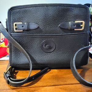 Vtg Black Dooney and Bourke Crossbody